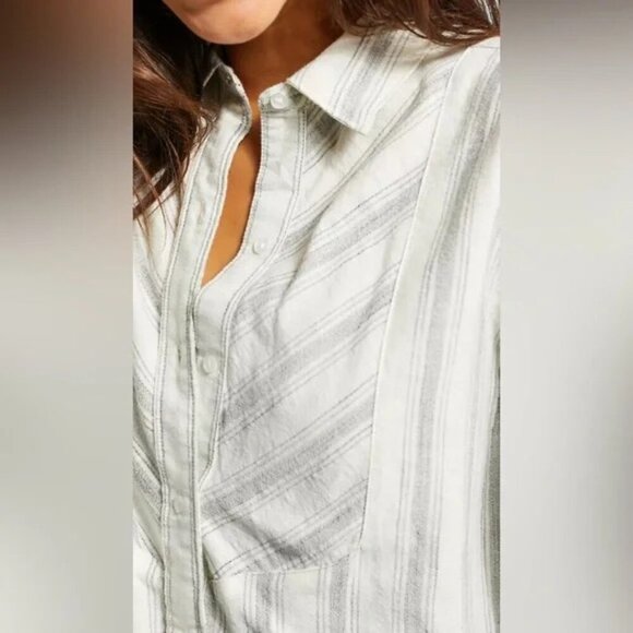 Anthropologie Windrift Buttondown size M - Picture 5 of 9